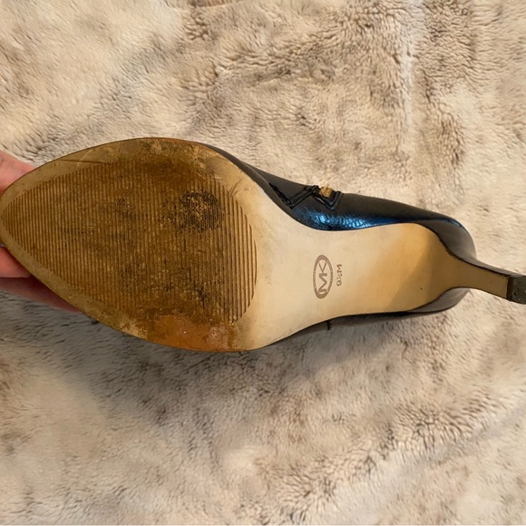 Michael Kors booties - Picture 3 of 10